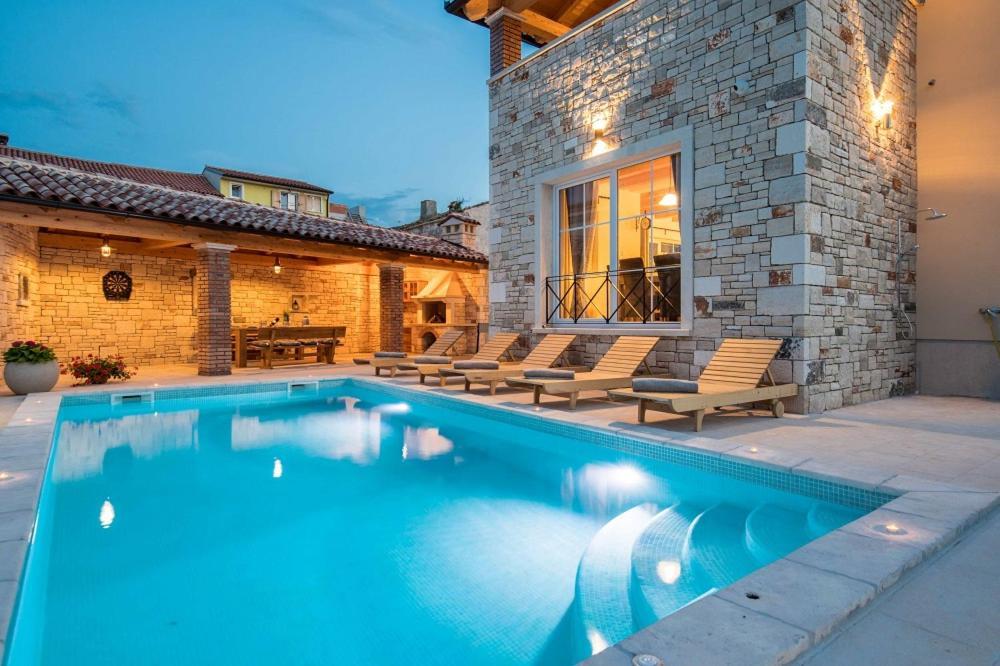 Villa Aurelia - 4 Sterne mit privatem Pool&Meerblick Kavran Exterior foto