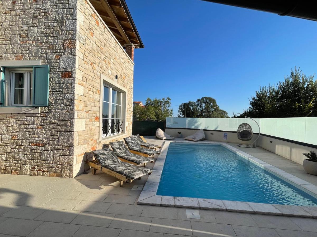 Villa Aurelia - 4 Sterne mit privatem Pool&Meerblick Kavran Exterior foto